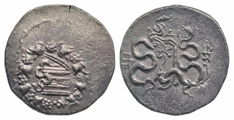 Mysia, Pergamon. Ca. 133-67 B.C. AR cistophoric tetradrachm. struck ca. 104-98 B.C. 
